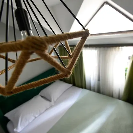 Niku Hotel 3*