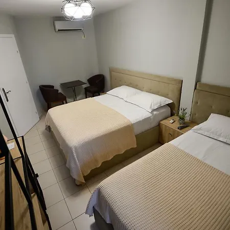 Niku Hotel 3*