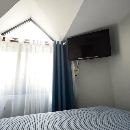 Niku Hotel