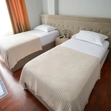 Niku Szálloda 3*