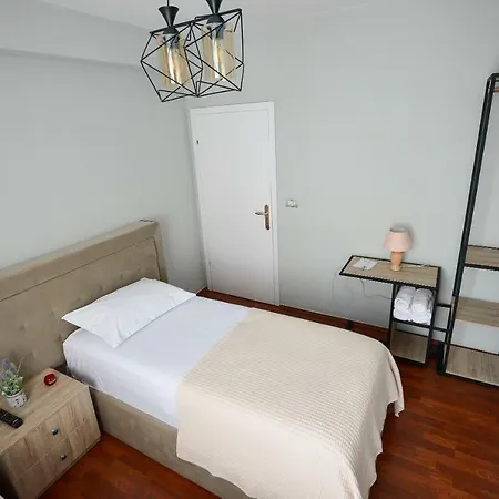 Niku Szálloda Tirana
